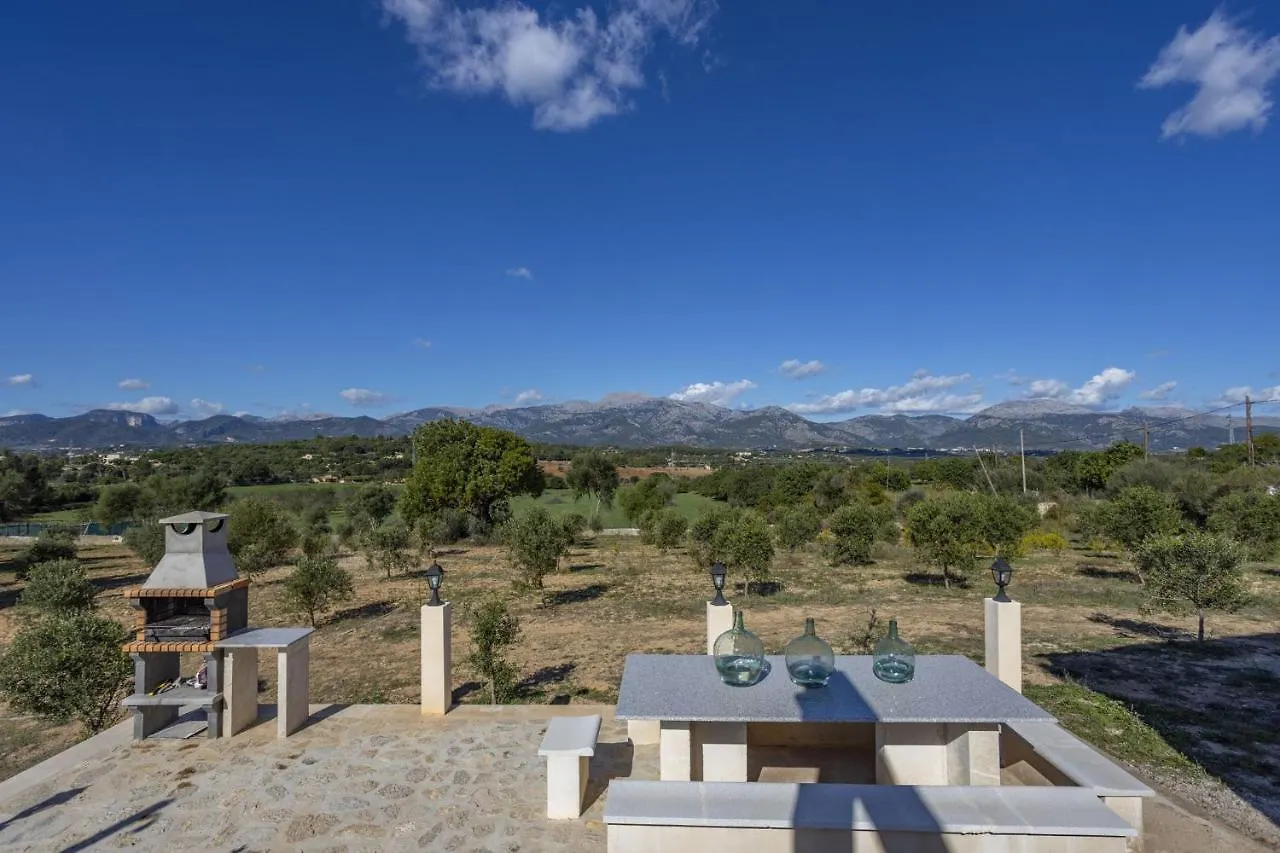 Finca Es Puig Летний дом Инка