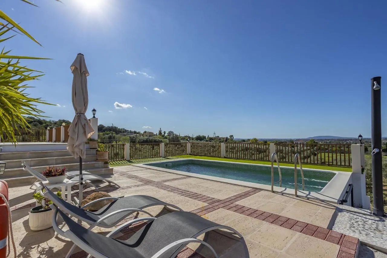 Finca Es Puig Летний дом Инка